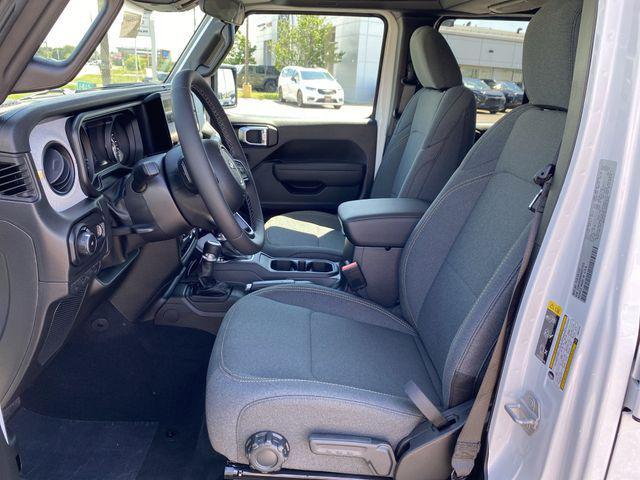 new 2025 Jeep Wrangler car, priced at $41,244