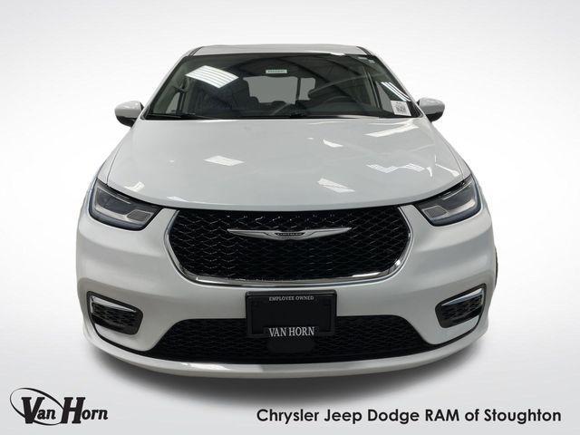 used 2023 Chrysler Pacifica car, priced at $33,209