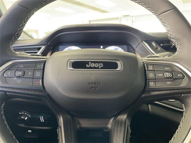 new 2025 Jeep Grand Cherokee car, priced at $47,670