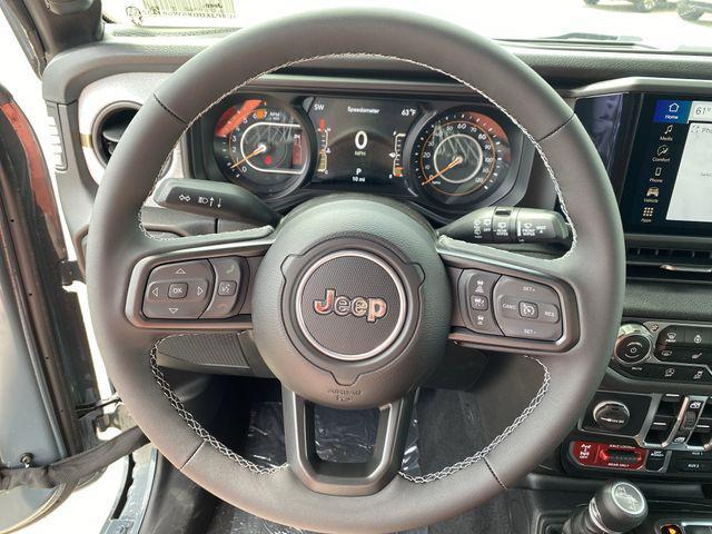 new 2025 Jeep Wrangler car, priced at $52,383