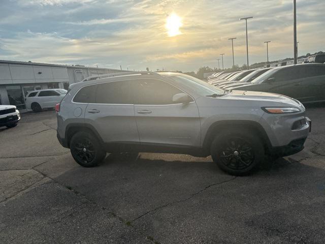 used 2016 Jeep Cherokee car, priced at $14,106