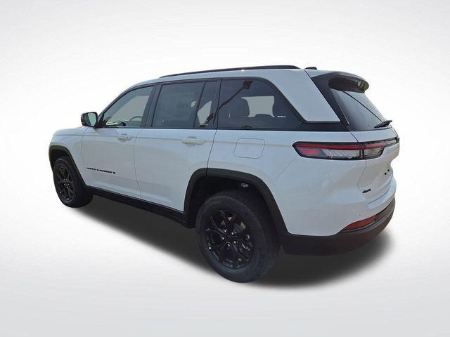 new 2025 Jeep Grand Cherokee car, priced at $43,588