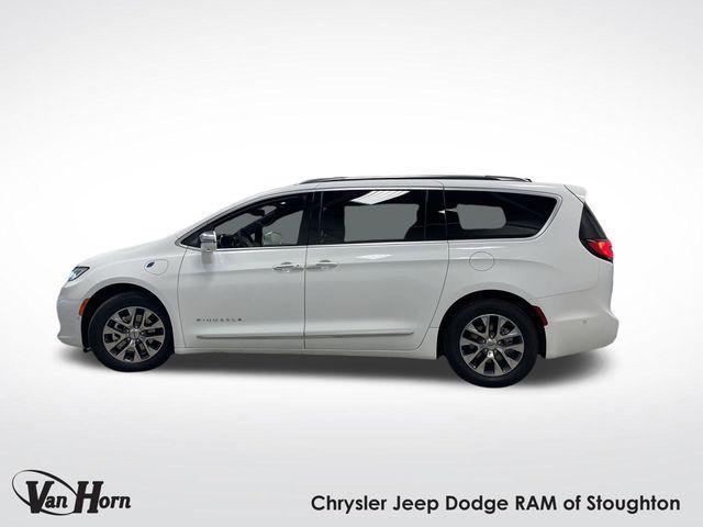 used 2024 Chrysler Pacifica car, priced at $41,385