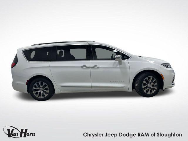 used 2024 Chrysler Pacifica car, priced at $41,385