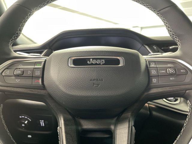 new 2025 Jeep Grand Cherokee car, priced at $48,692