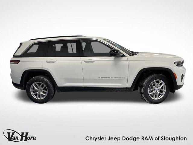 new 2025 Jeep Grand Cherokee car, priced at $38,663