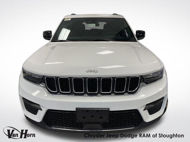 new 2025 Jeep Grand Cherokee car, priced at $38,663