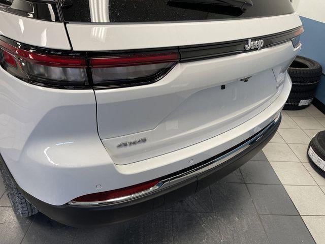 new 2025 Jeep Grand Cherokee car, priced at $38,663