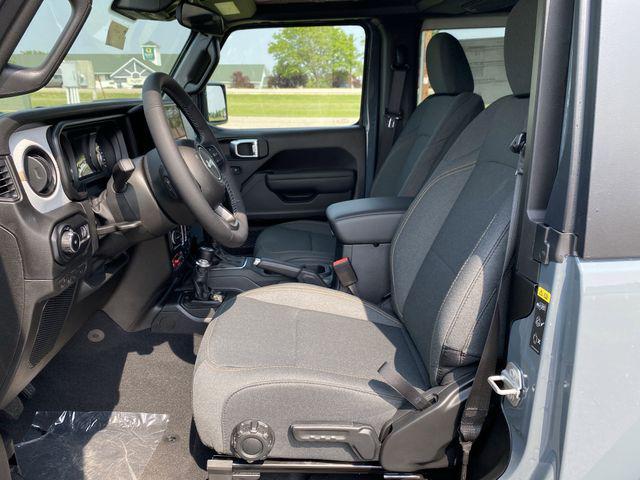 new 2025 Jeep Wrangler car, priced at $40,200