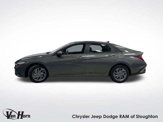used 2024 Hyundai ELANTRA HEV car, priced at $21,997