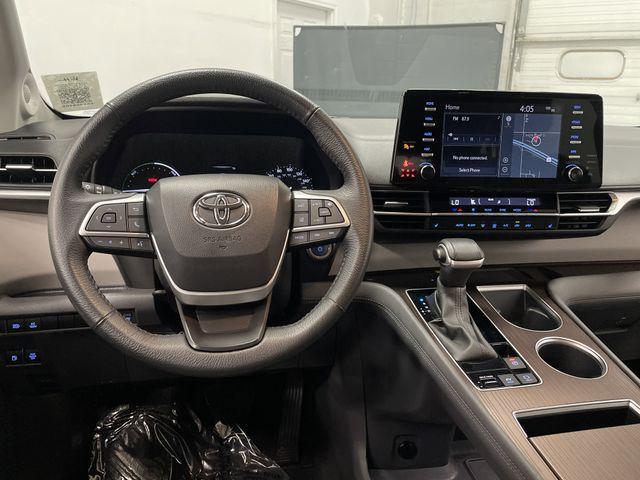 used 2024 Toyota Sienna car, priced at $44,910