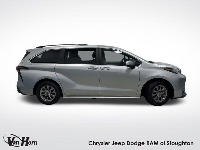 used 2024 Toyota Sienna car, priced at $44,910