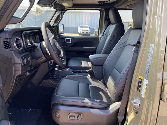 new 2025 Jeep Gladiator car, priced at $46,601