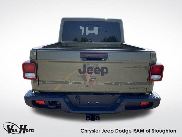 new 2025 Jeep Gladiator car, priced at $46,601