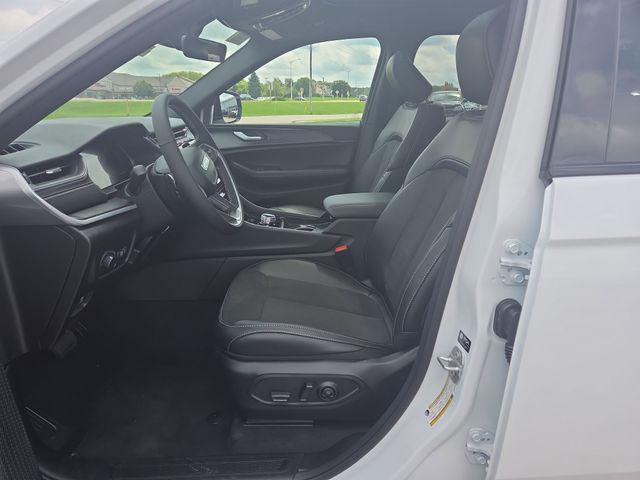 new 2025 Jeep Grand Cherokee car, priced at $45,019