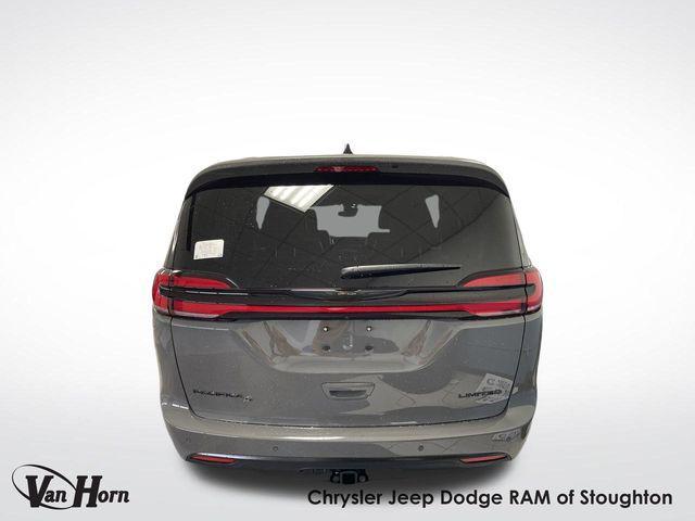 new 2025 Chrysler Pacifica car, priced at $47,215