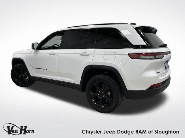 used 2023 Jeep Grand Cherokee car, priced at $33,622