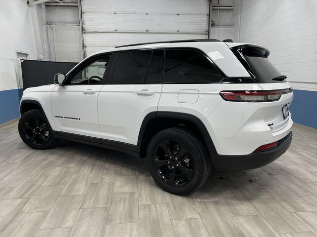 used 2023 Jeep Grand Cherokee car, priced at $33,538