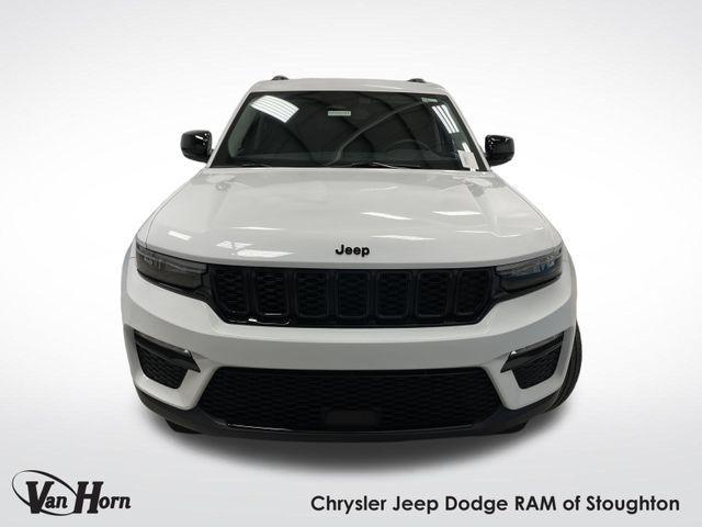 used 2023 Jeep Grand Cherokee car, priced at $33,622