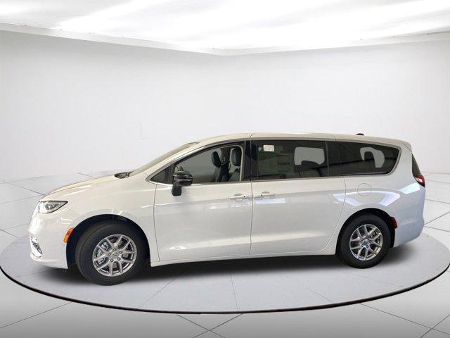 new 2024 Chrysler Pacifica car, priced at $42,390