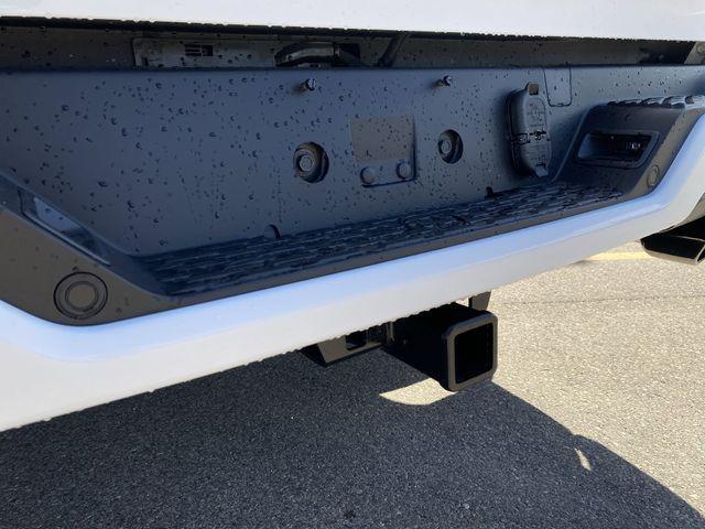 new 2025 Ram 1500 car, priced at $46,998