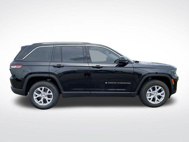 used 2022 Jeep Grand Cherokee car, priced at $31,718