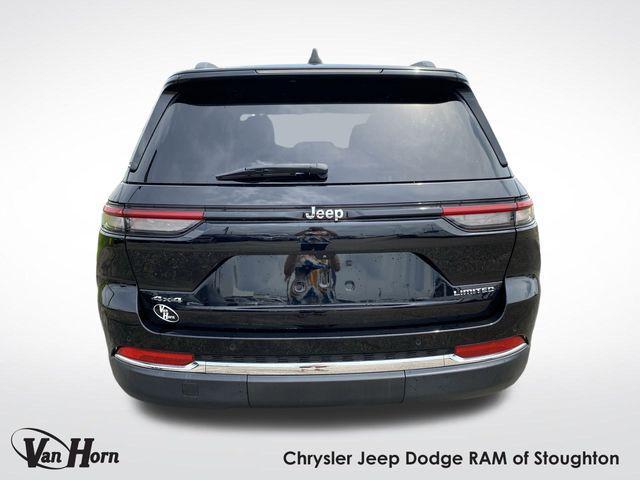 used 2022 Jeep Grand Cherokee car, priced at $33,711