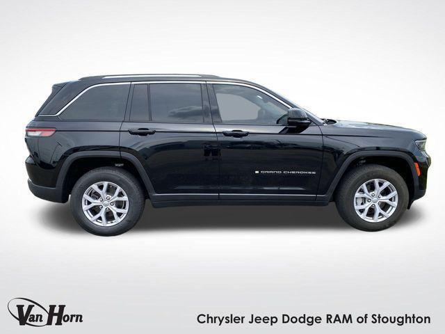 used 2022 Jeep Grand Cherokee car, priced at $33,711