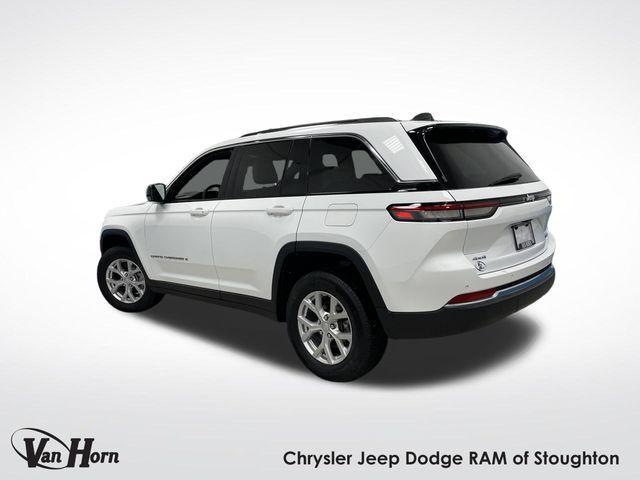 used 2024 Jeep Grand Cherokee car, priced at $39,754