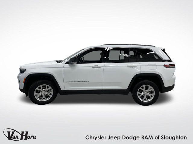 used 2024 Jeep Grand Cherokee car, priced at $39,754