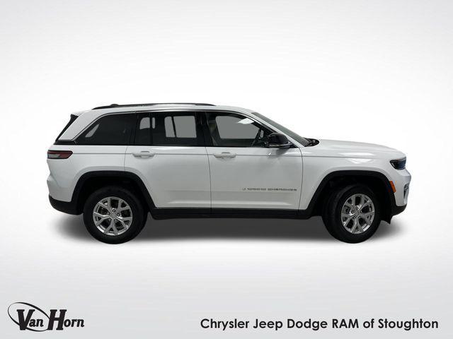 used 2024 Jeep Grand Cherokee car, priced at $39,754