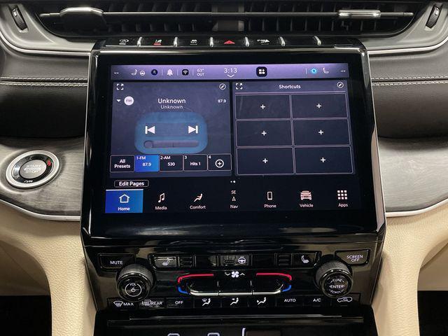 used 2024 Jeep Grand Cherokee car, priced at $39,754