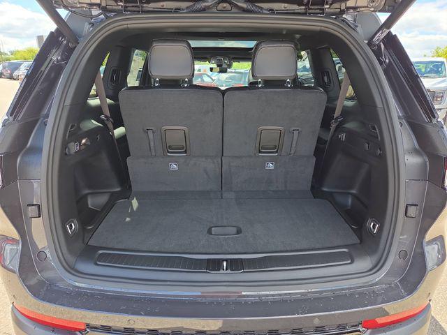 new 2025 Jeep Grand Cherokee L car, priced at $51,833