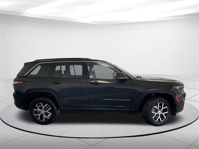 new 2024 Jeep Grand Cherokee car, priced at $48,760