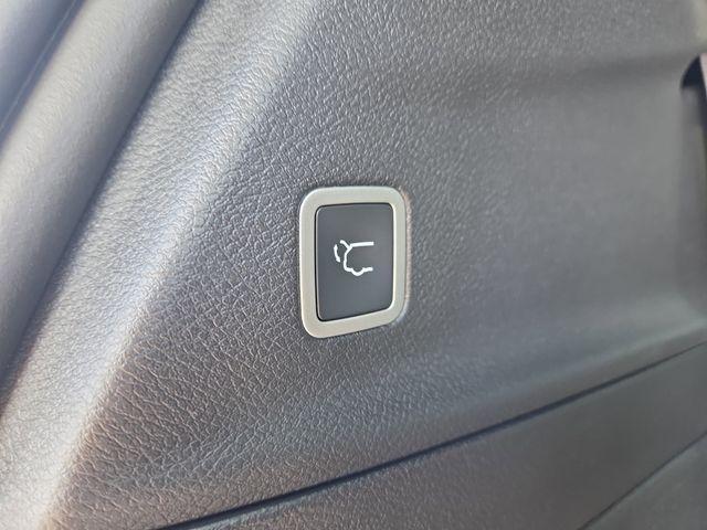 new 2026 Chrysler Pacifica car, priced at $44,651