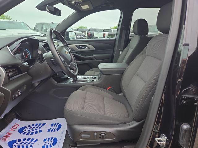 used 2023 Chevrolet Traverse car, priced at $29,549