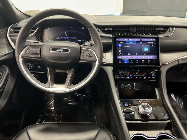 used 2024 Jeep Grand Cherokee car, priced at $40,380