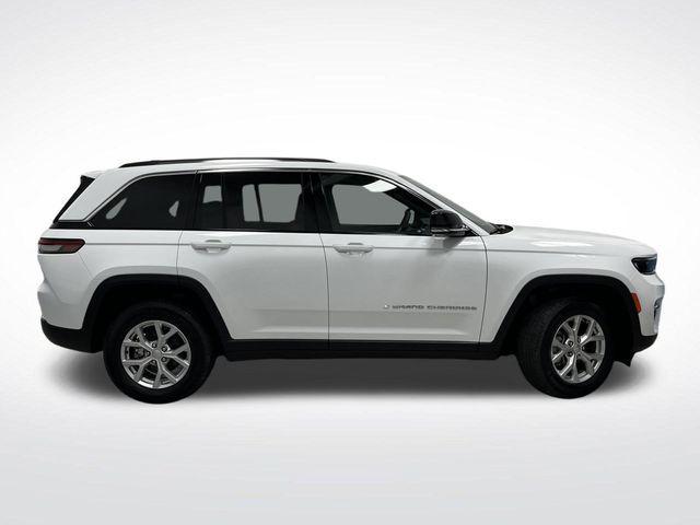 used 2024 Jeep Grand Cherokee car, priced at $36,749