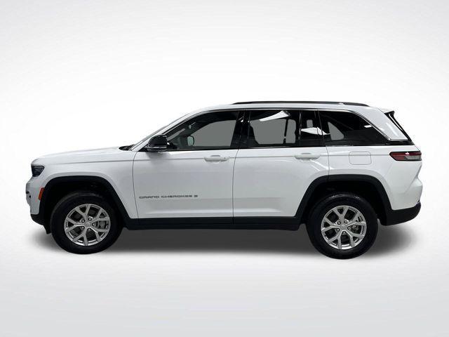 used 2024 Jeep Grand Cherokee car, priced at $36,749
