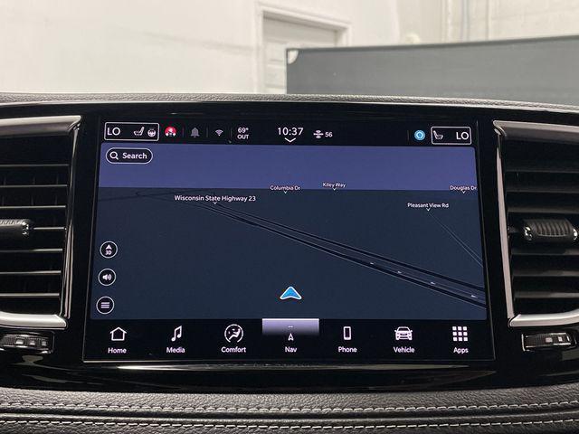 used 2024 Chrysler Pacifica car, priced at $39,058