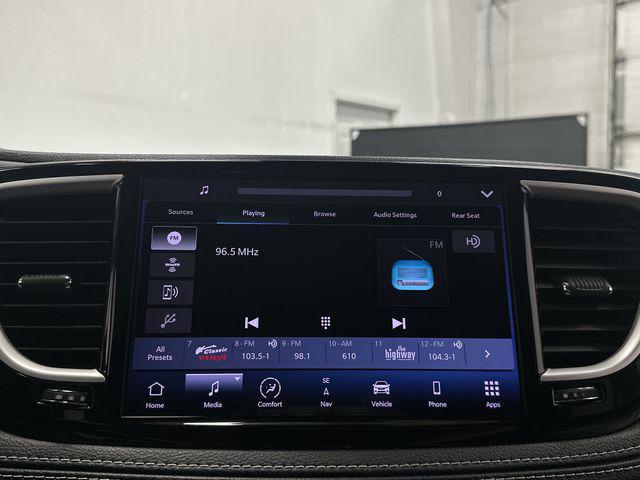 used 2022 Chrysler Pacifica Hybrid car, priced at $29,987