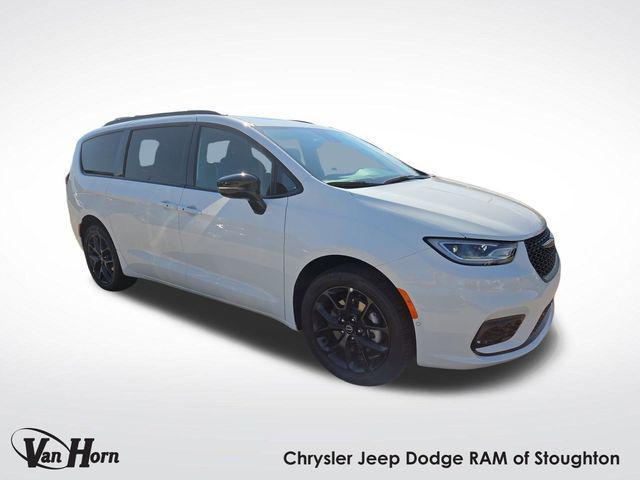 new 2026 Chrysler Pacifica car, priced at $56,850