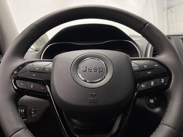 used 2023 Jeep Cherokee car, priced at $24,990