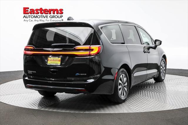 used 2022 Chrysler Pacifica Hybrid car, priced at $24,950