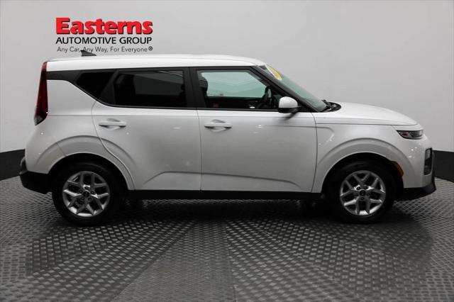 used 2020 Kia Soul car, priced at $15,490