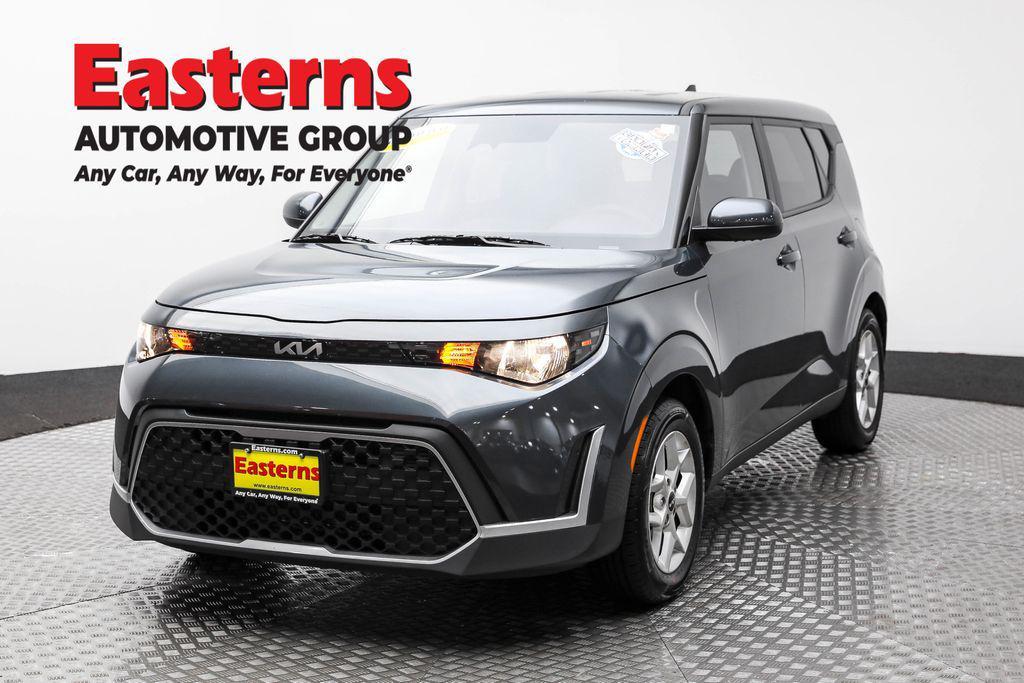 used 2024 Kia Soul car, priced at $17,490