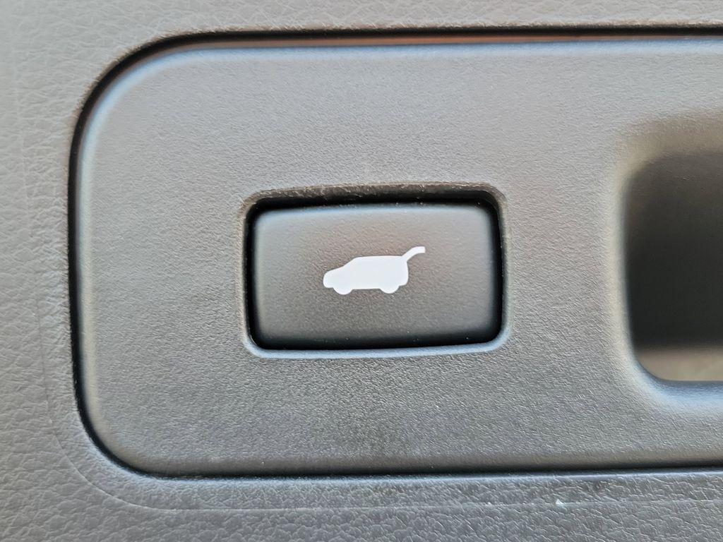 used 2020 Acura MDX car, priced at $23,333