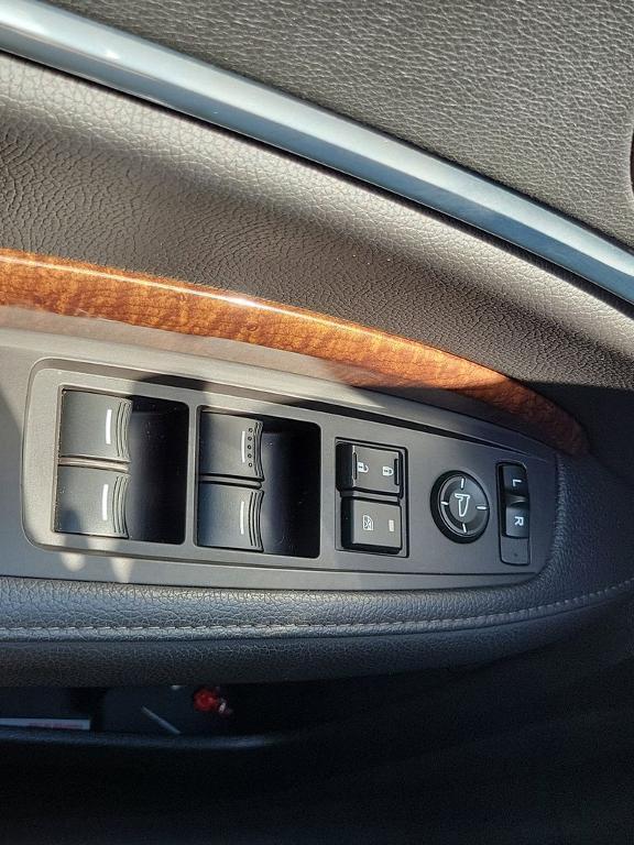 used 2020 Acura MDX car, priced at $23,333