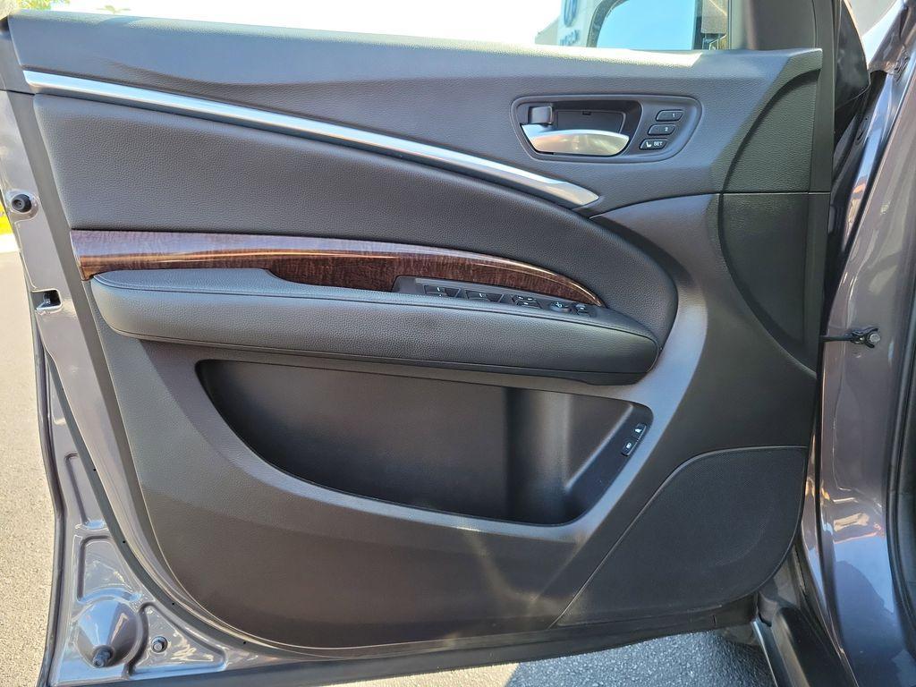 used 2020 Acura MDX car, priced at $23,333