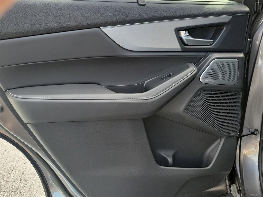 used 2025 Acura MDX car, priced at $48,499